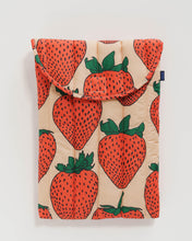 Load image into Gallery viewer, Puffy Laptop Sleeve / Strawberry 16" (Large)