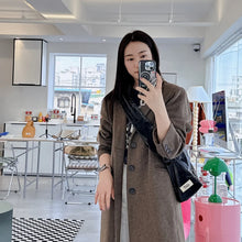 Load image into Gallery viewer, Diff Crossbody Satin Bag - Black