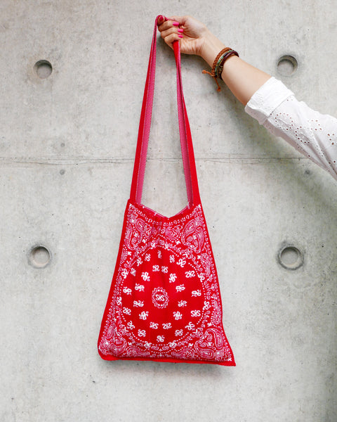 Knitty / Paisley Print / Red