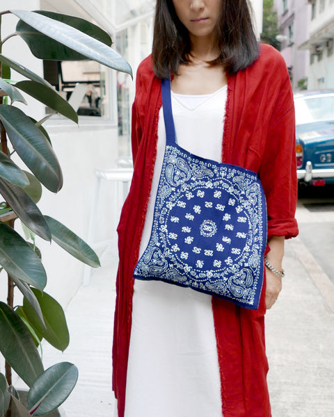 Knitty / Paisley Print / Navy