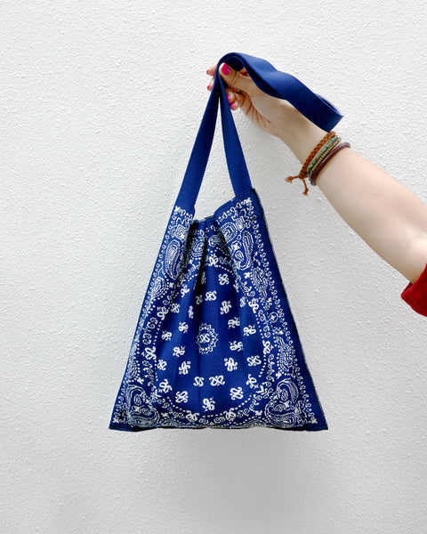 Knitty / Paisley Print / Navy