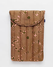 Load image into Gallery viewer, Puffy Laptop Sleeve / Trippy Swirl Salmon 16" (Large)
