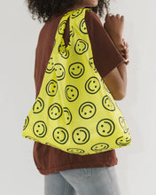 Load image into Gallery viewer, RESTOCK! Standard Baggu / Yellow Happy