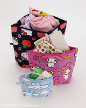 Load image into Gallery viewer, NEW! Go Pouch / Hello Kitty and Friends

