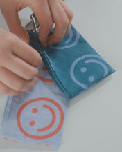 Load and play video in Gallery viewer, Lanyard Pouch Set Baggu / Indigo Trippy Checker
